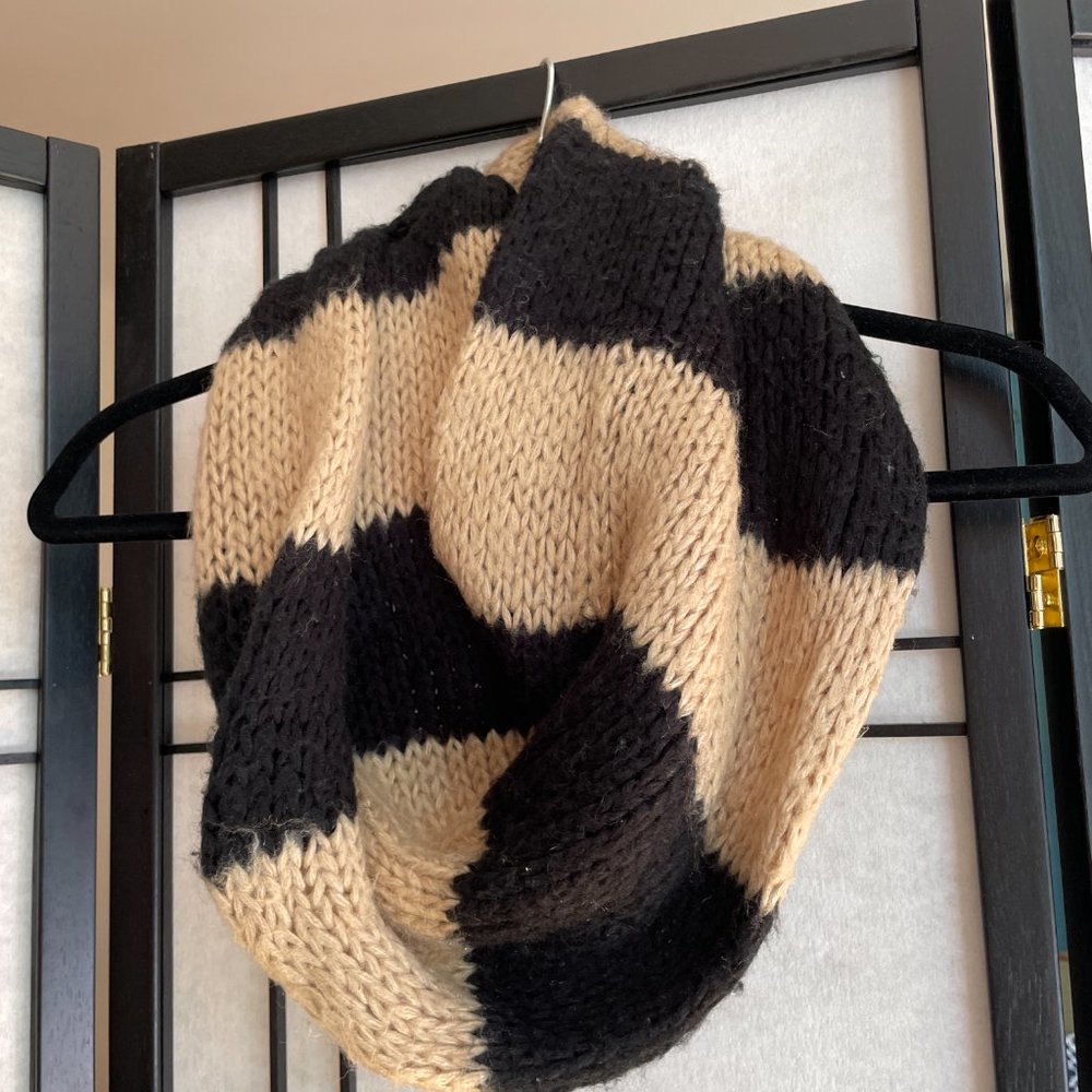 Urban Outfitters Tan and Black Infinity Scarf